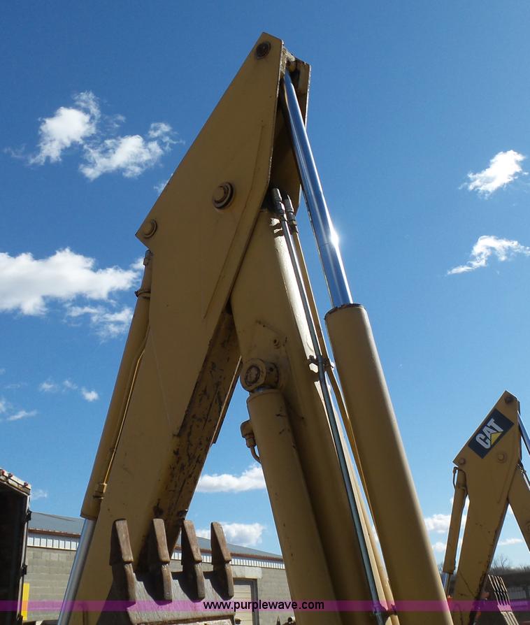 image for item J7606 Caterpillar 426 backhoe