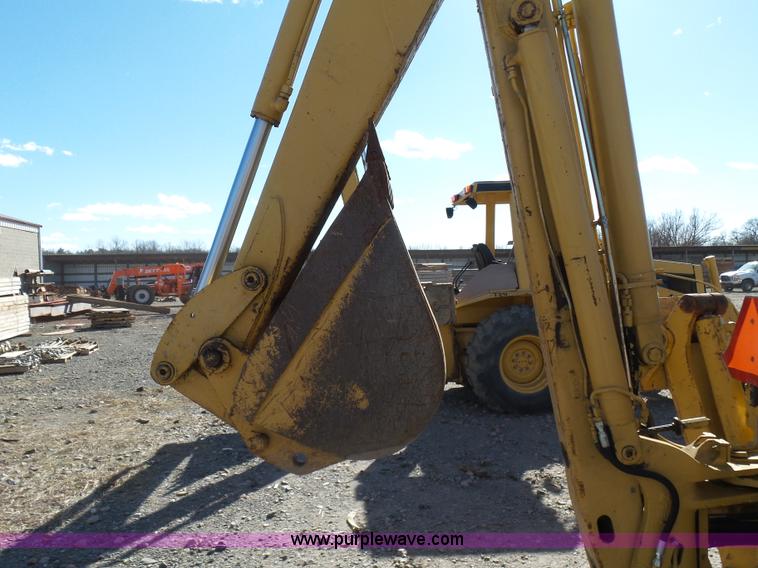 image for item J7606 Caterpillar 426 backhoe
