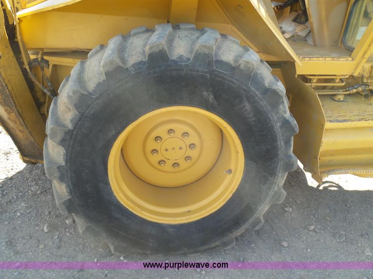 image for item J7606 Caterpillar 426 backhoe