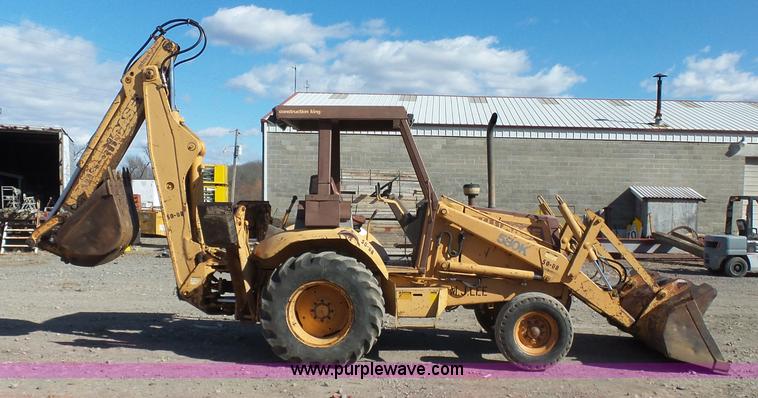 image for item J7607 Case 580K backhoe