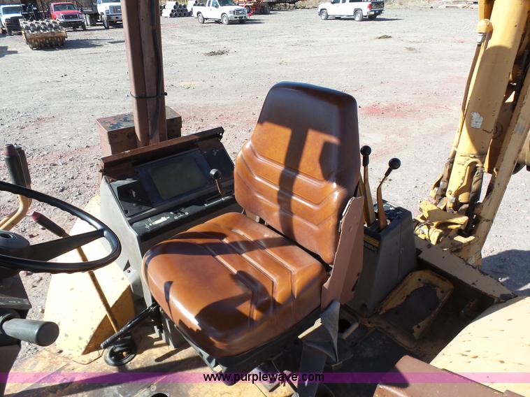 image for item J7607 Case 580K backhoe