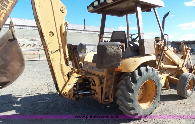 image for item J7607 Case 580K backhoe