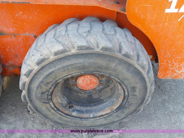 image for item J7608 Thomas 175 High Lift skid steer