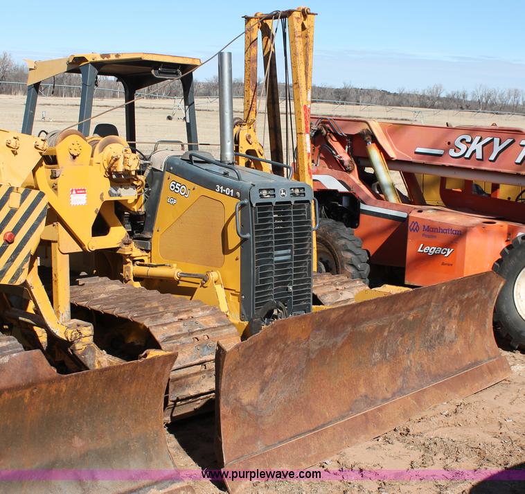 image for item L6787 2007 John Deere 650J LGP pipelayer