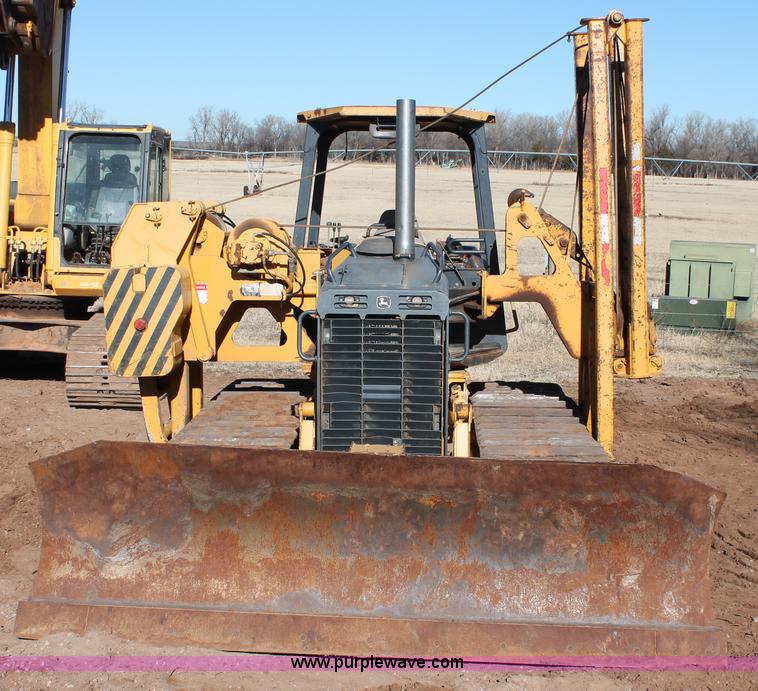 image for item L6787 2007 John Deere 650J LGP pipelayer
