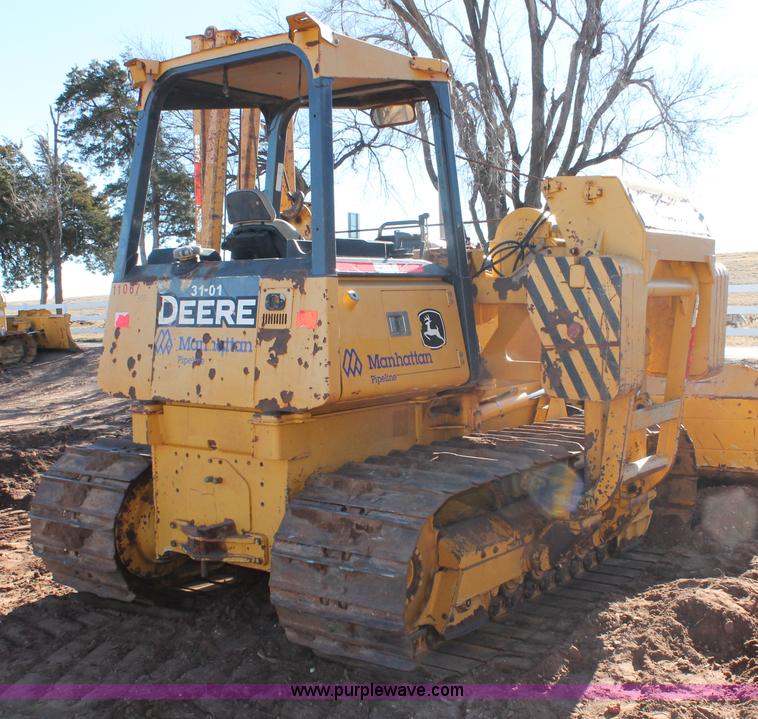 image for item L6787 2007 John Deere 650J LGP pipelayer