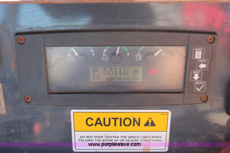 image for item L6787 2007 John Deere 650J LGP pipelayer