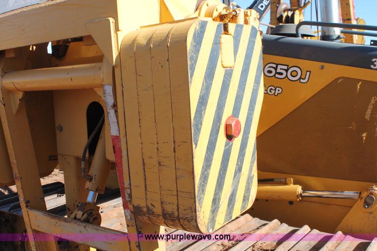 image for item L6787 2007 John Deere 650J LGP pipelayer