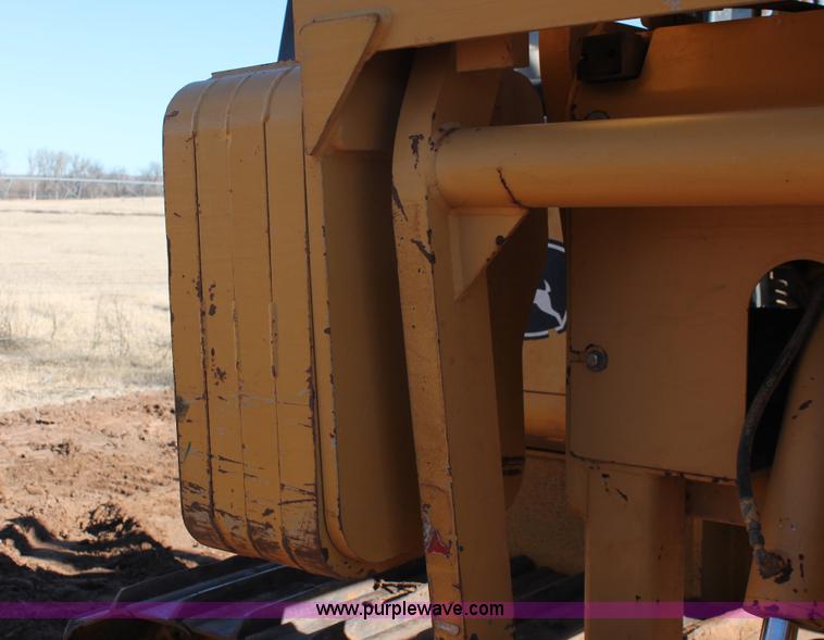 image for item L6787 2007 John Deere 650J LGP pipelayer