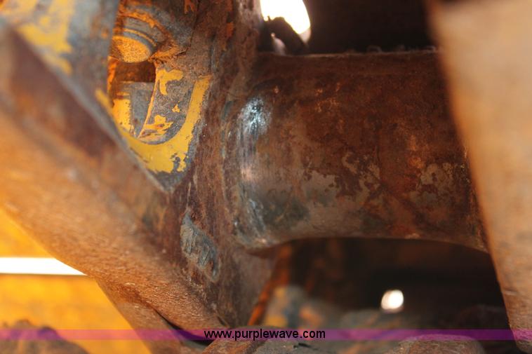 image for item L6787 2007 John Deere 650J LGP pipelayer