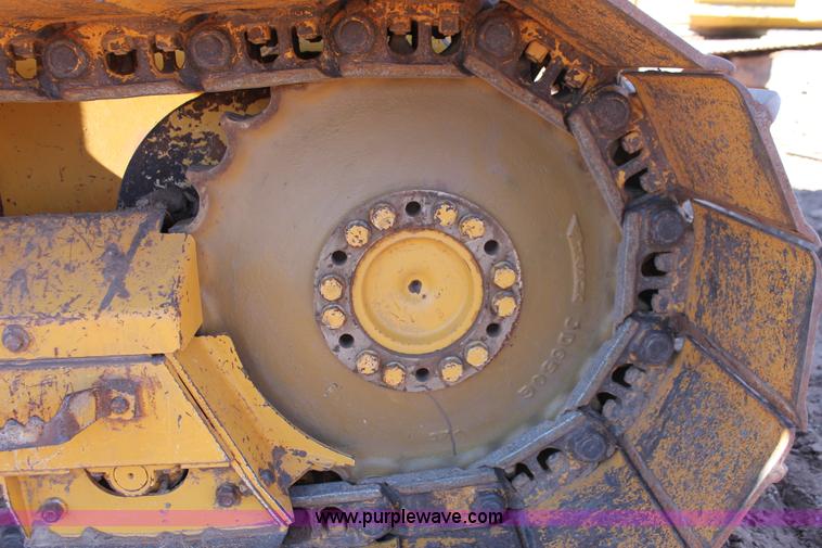 image for item L6787 2007 John Deere 650J LGP pipelayer