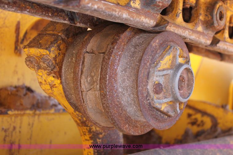 image for item L6787 2007 John Deere 650J LGP pipelayer