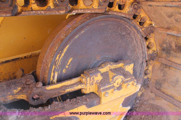 image for item L6787 2007 John Deere 650J LGP pipelayer