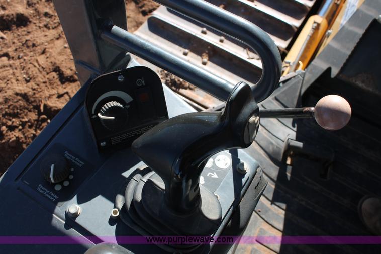 image for item L6789 2007 John Deere 650J LGP dozer