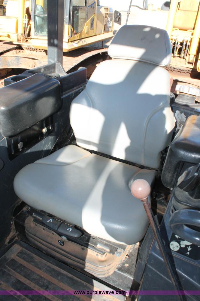 image for item L6789 2007 John Deere 650J LGP dozer