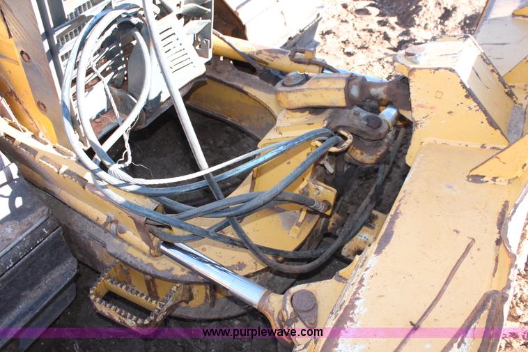 image for item L6789 2007 John Deere 650J LGP dozer