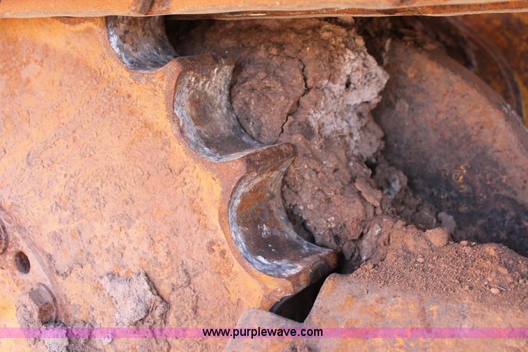 image for item L6789 2007 John Deere 650J LGP dozer