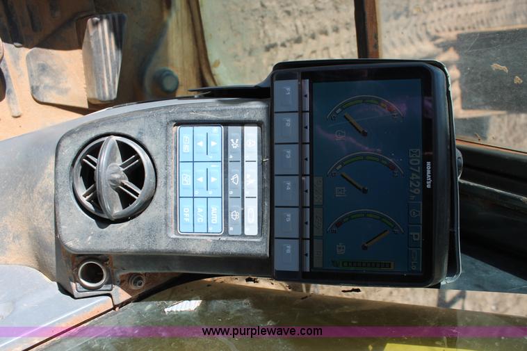 image for item L6790 2008 Komatsu PC200LC-8 excavator