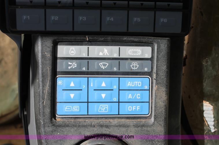 image for item L6790 2008 Komatsu PC200LC-8 excavator