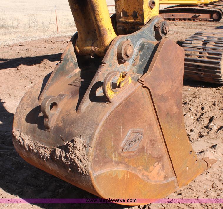 image for item L6790 2008 Komatsu PC200LC-8 excavator