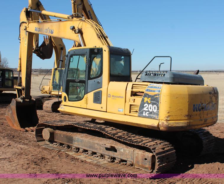 image for item L6791 2006 Komatsu PC200LC-8 excavator