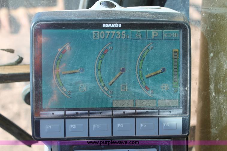 image for item L6791 2006 Komatsu PC200LC-8 excavator