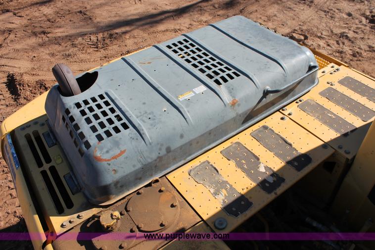 image for item L6791 2006 Komatsu PC200LC-8 excavator