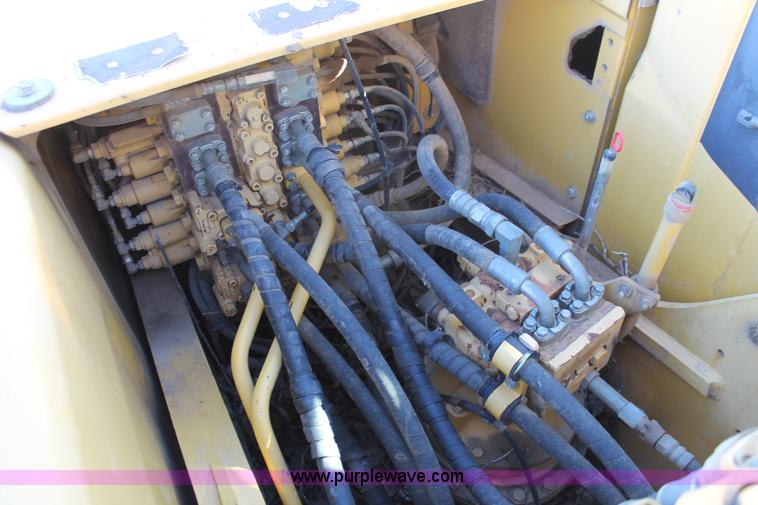 image for item L6791 2006 Komatsu PC200LC-8 excavator