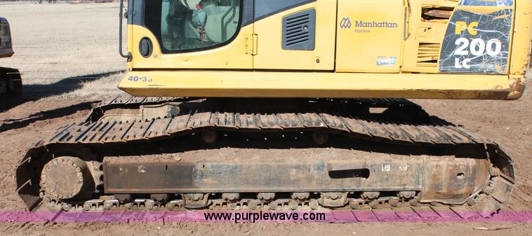 image for item L6791 2006 Komatsu PC200LC-8 excavator