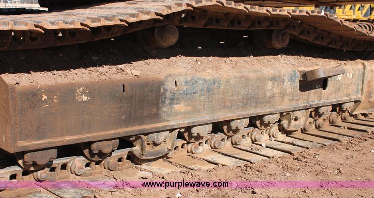 image for item L6791 2006 Komatsu PC200LC-8 excavator