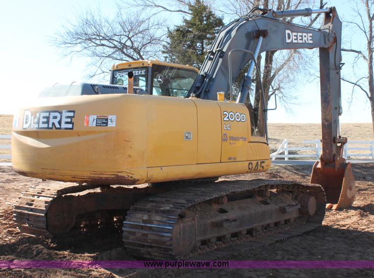 image for item L6792 2008 John Deere 200D LC excavator