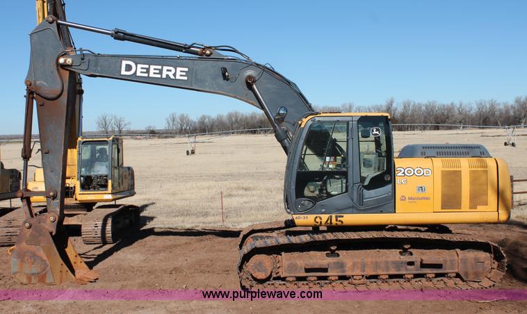 image for item L6792 2008 John Deere 200D LC excavator