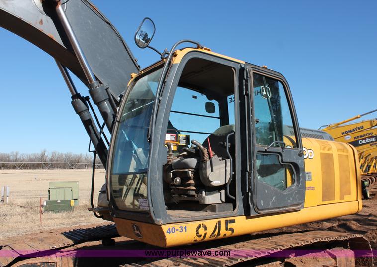 image for item L6792 2008 John Deere 200D LC excavator