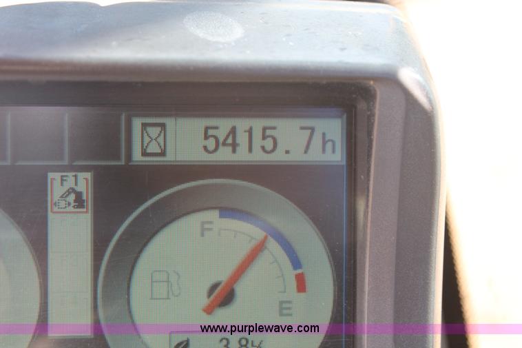 image for item L6792 2008 John Deere 200D LC excavator