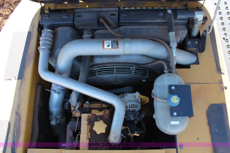 image for item L6792 2008 John Deere 200D LC excavator