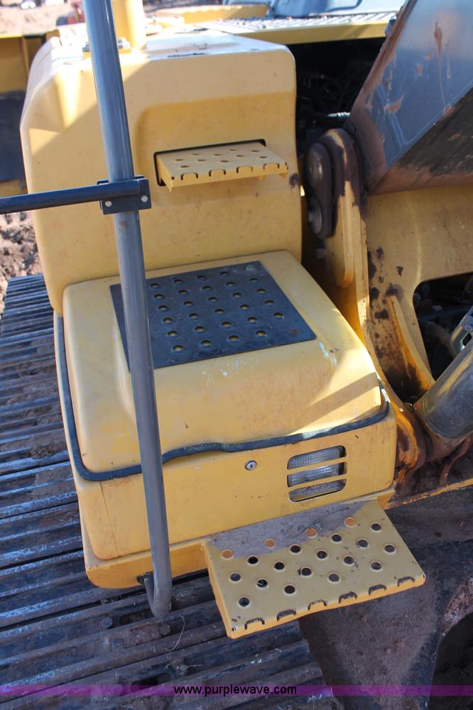 image for item L6792 2008 John Deere 200D LC excavator