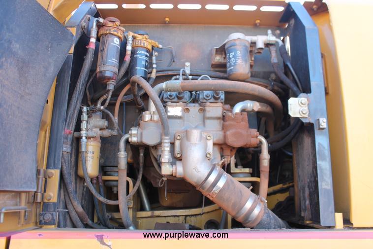 image for item L6792 2008 John Deere 200D LC excavator