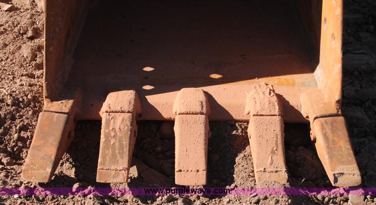 image for item L6792 2008 John Deere 200D LC excavator