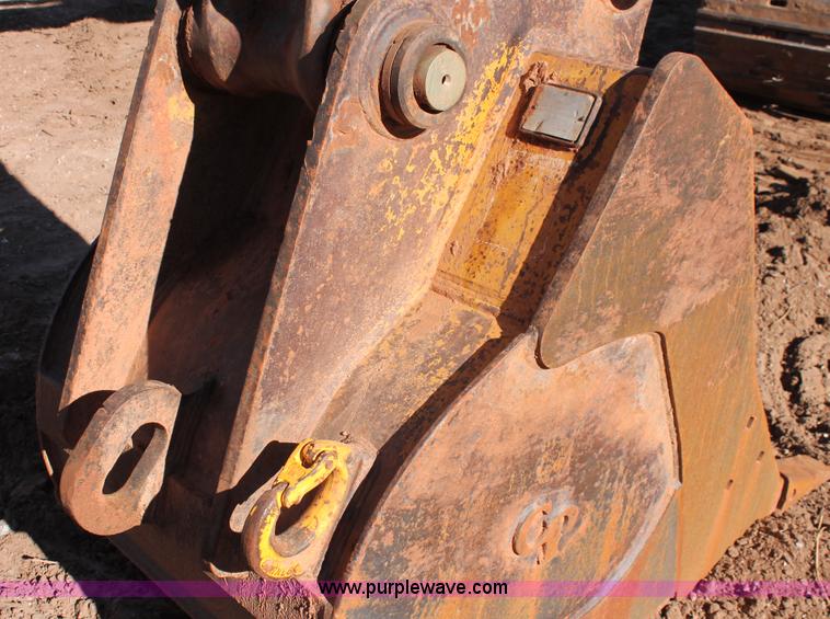 image for item L6792 2008 John Deere 200D LC excavator