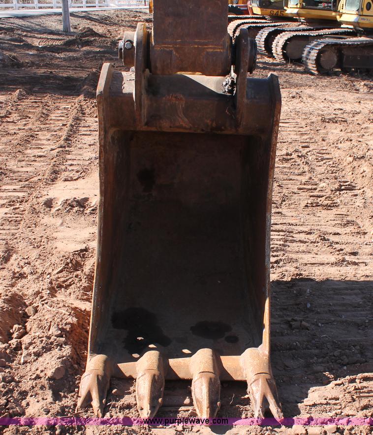 image for item L6793 2008 Komatsu PC200LC-8 excavator