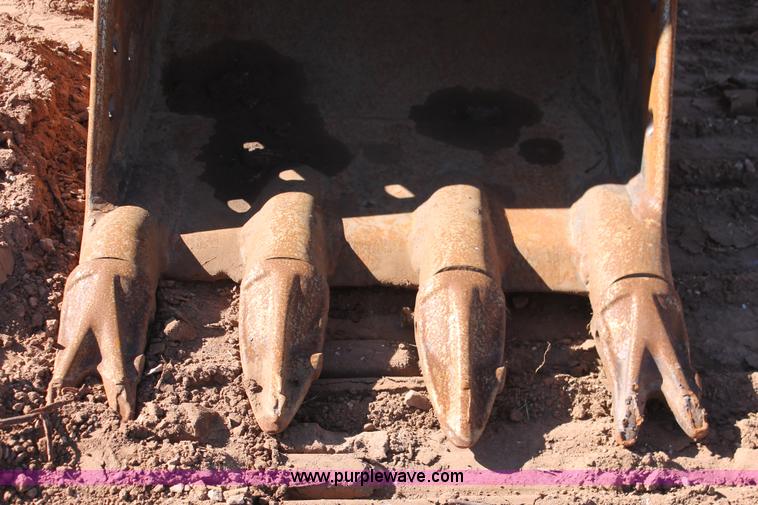 image for item L6793 2008 Komatsu PC200LC-8 excavator