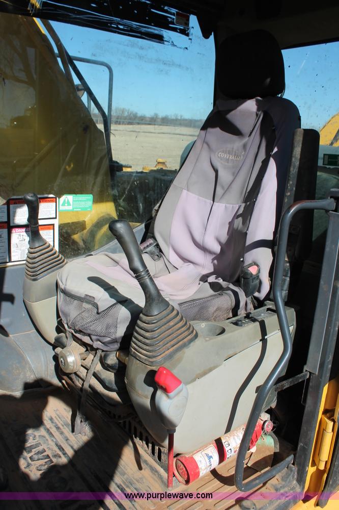 image for item L6794 2007 Komatsu PC200LC-8 Galeo excavator