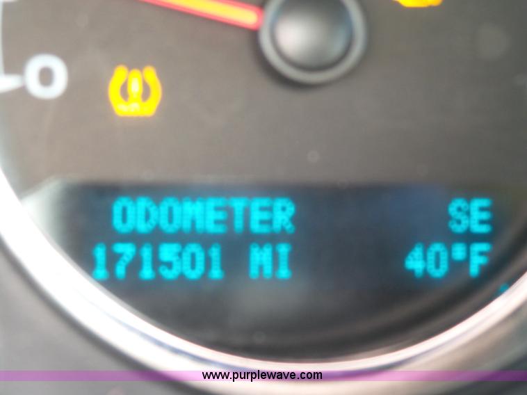 image for item L6795 2009 Chevrolet Avalanche LTZ Crew Cab pickup truck