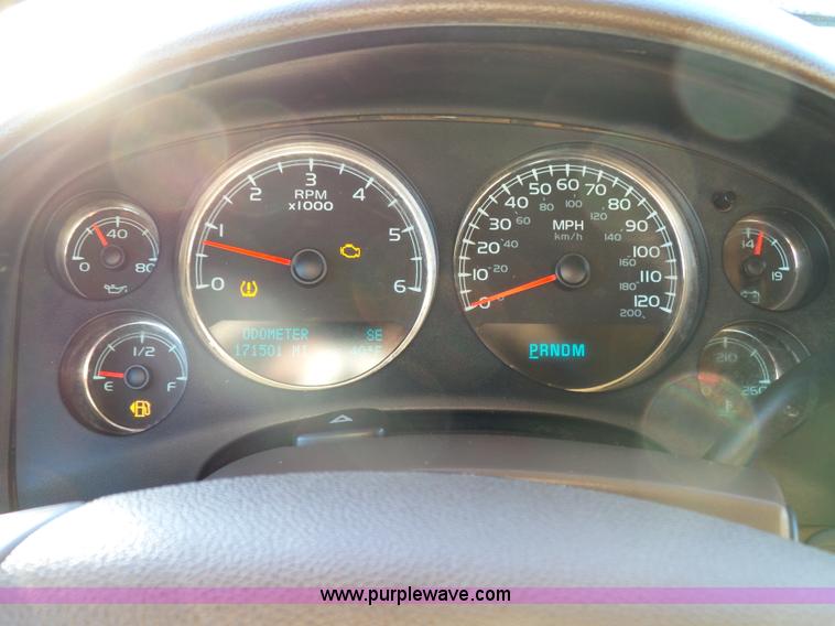 image for item L6795 2009 Chevrolet Avalanche LTZ Crew Cab pickup truck