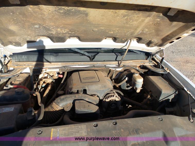 image for item L6796 2009 Chevrolet Silverado 1500 LT Ext. Cab pickup truck