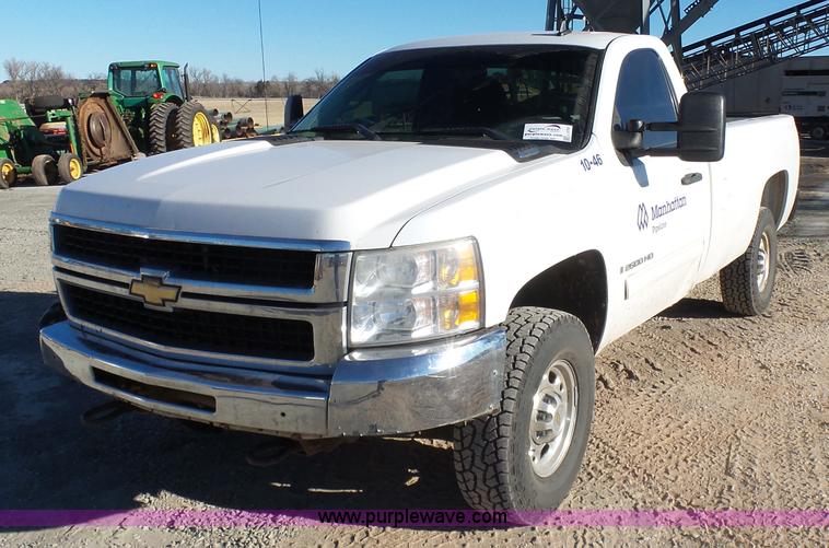 image for item L6797 2009 Chevrolet Silverado 2500HD LT pickup truck