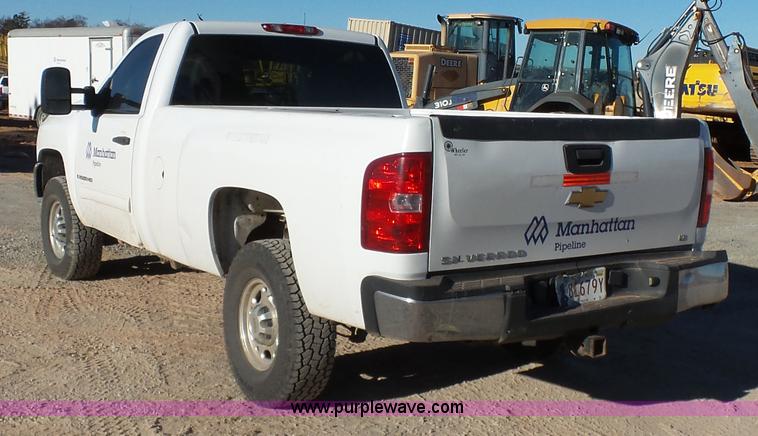 image for item L6797 2009 Chevrolet Silverado 2500HD LT pickup truck