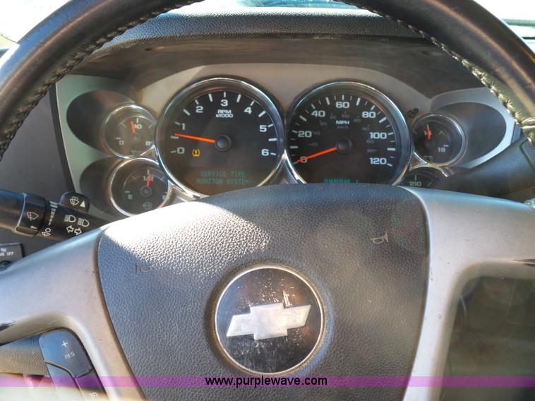 image for item L6797 2009 Chevrolet Silverado 2500HD LT pickup truck