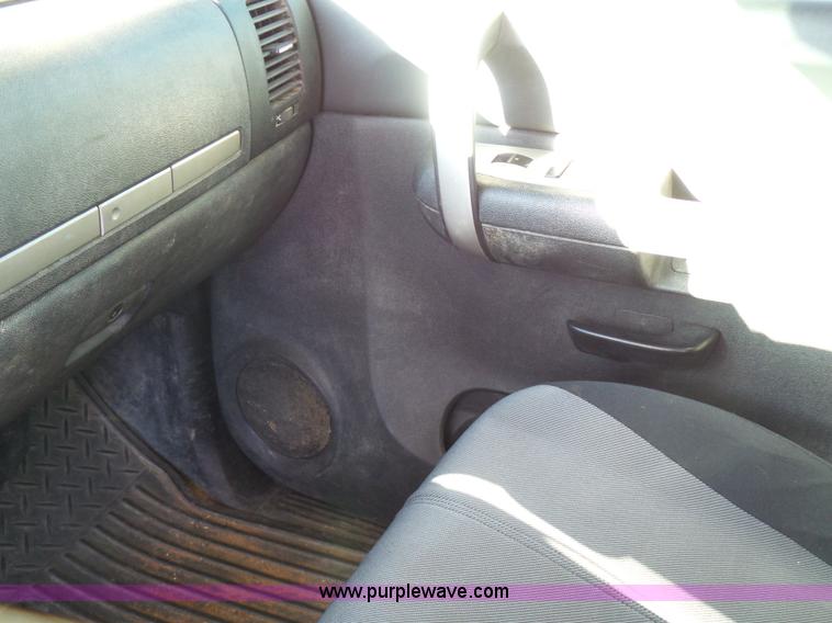 image for item L6797 2009 Chevrolet Silverado 2500HD LT pickup truck