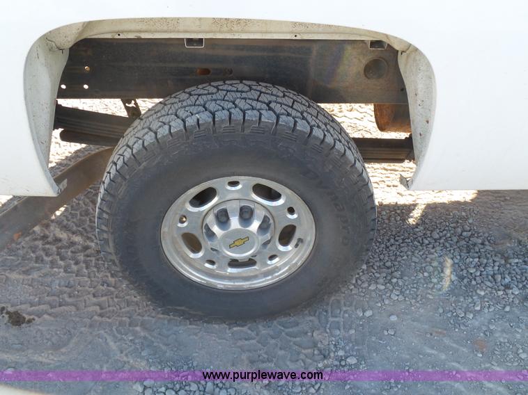 image for item L6797 2009 Chevrolet Silverado 2500HD LT pickup truck